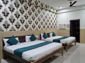 Hotel Royale Vrindavan Dham - Family Stay in central vrindavan